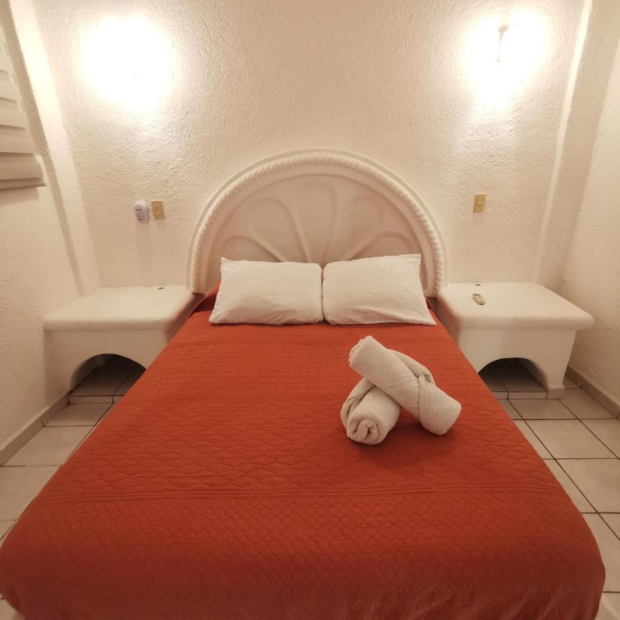 2 Bedroom Apartment With A/C Wi-Fi Best Location! Zihuatanejo Exterior photo